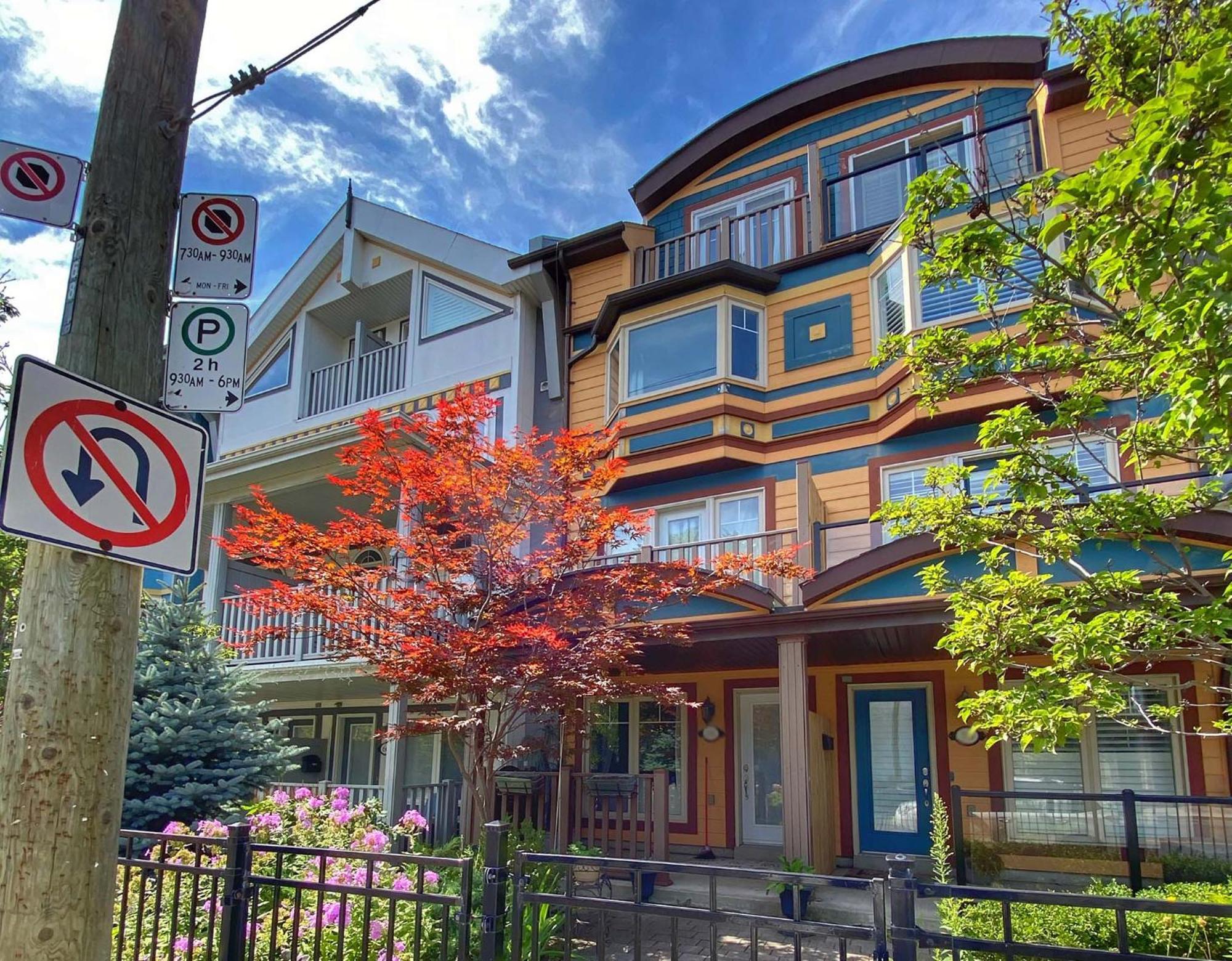 Stunning Rooms In Townhouse Across The Beach Toronto Exteriör bild